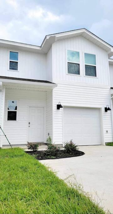 Brand New House In Pensacola,Ev Connector Available Apartment Exterior photo